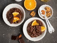 Рецепта Шоколадово ризото с портокал, орехи и бадеми